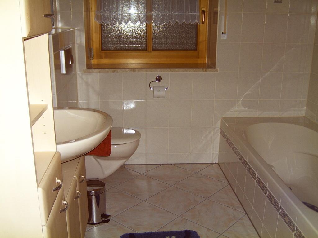 Ferienwohnung Reisinger Arnbruck Pokoj fotografie